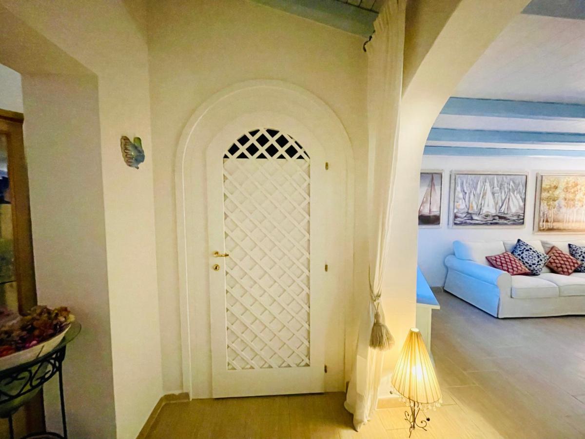 Villa Adel San Teodoro  Buitenkant foto