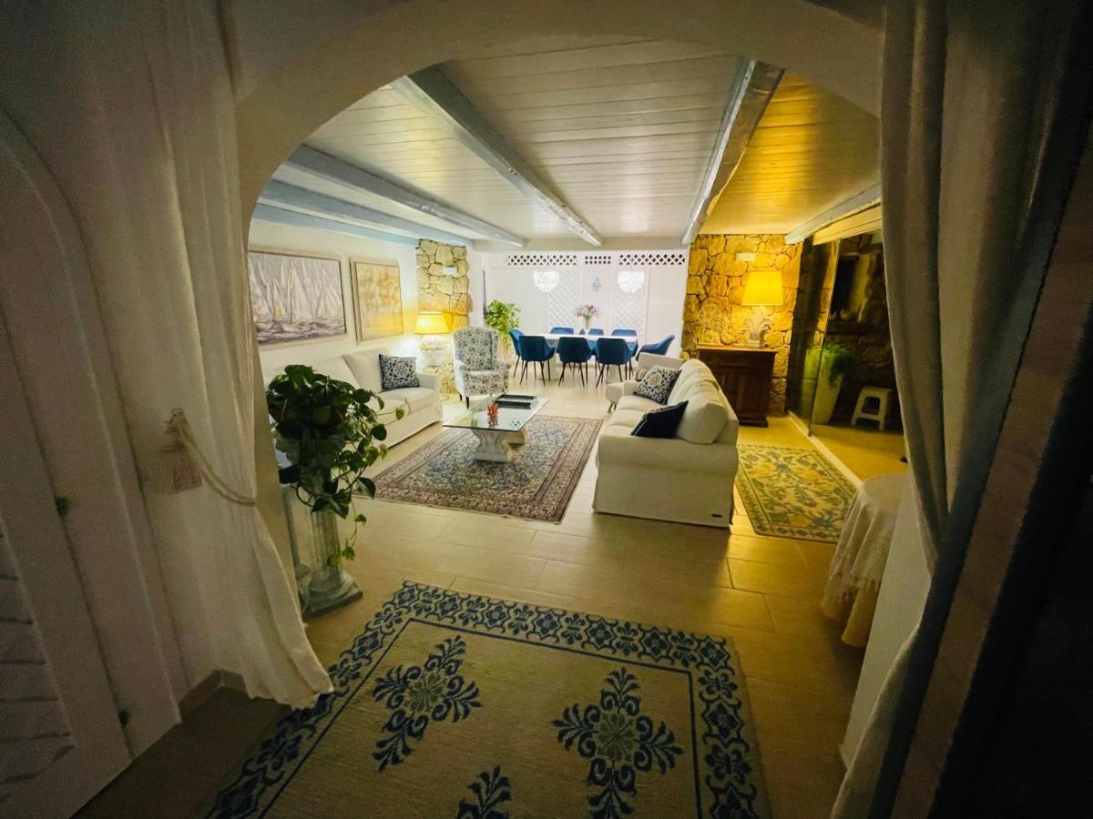 Villa Adel San Teodoro  Buitenkant foto