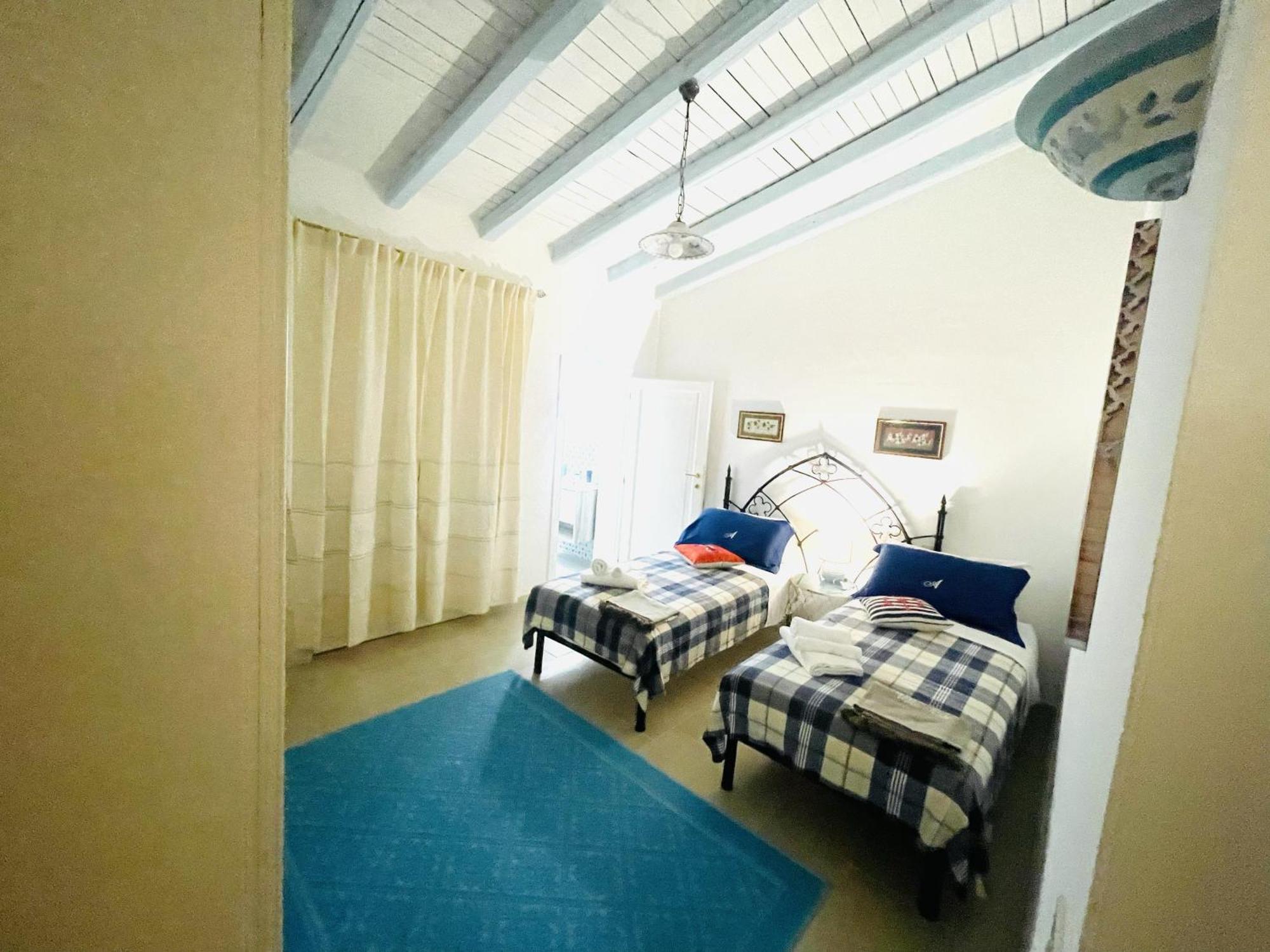 Villa Adel San Teodoro  Buitenkant foto